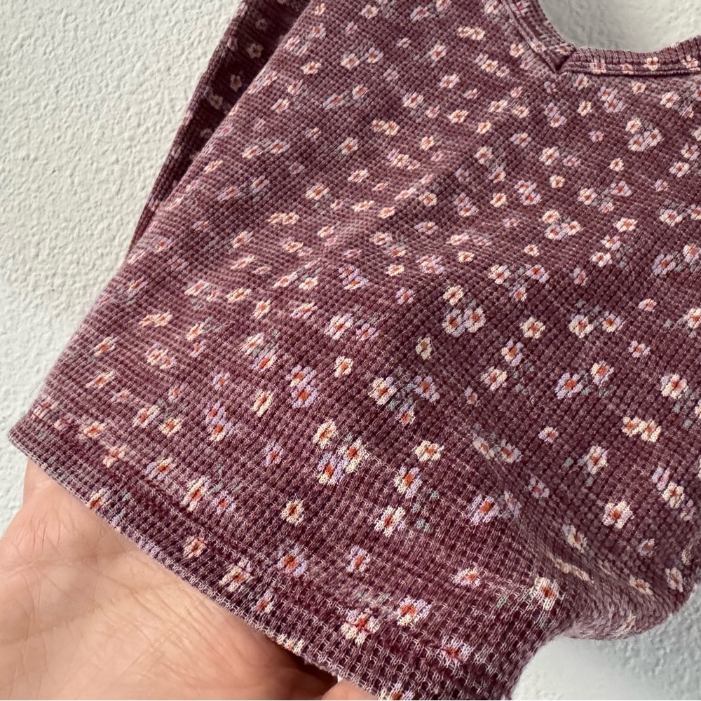 American Eagle Cropped Ditsy Floral Burgundy  Waffle Knit Cami Medium Ethereal - Picture 7 of 15